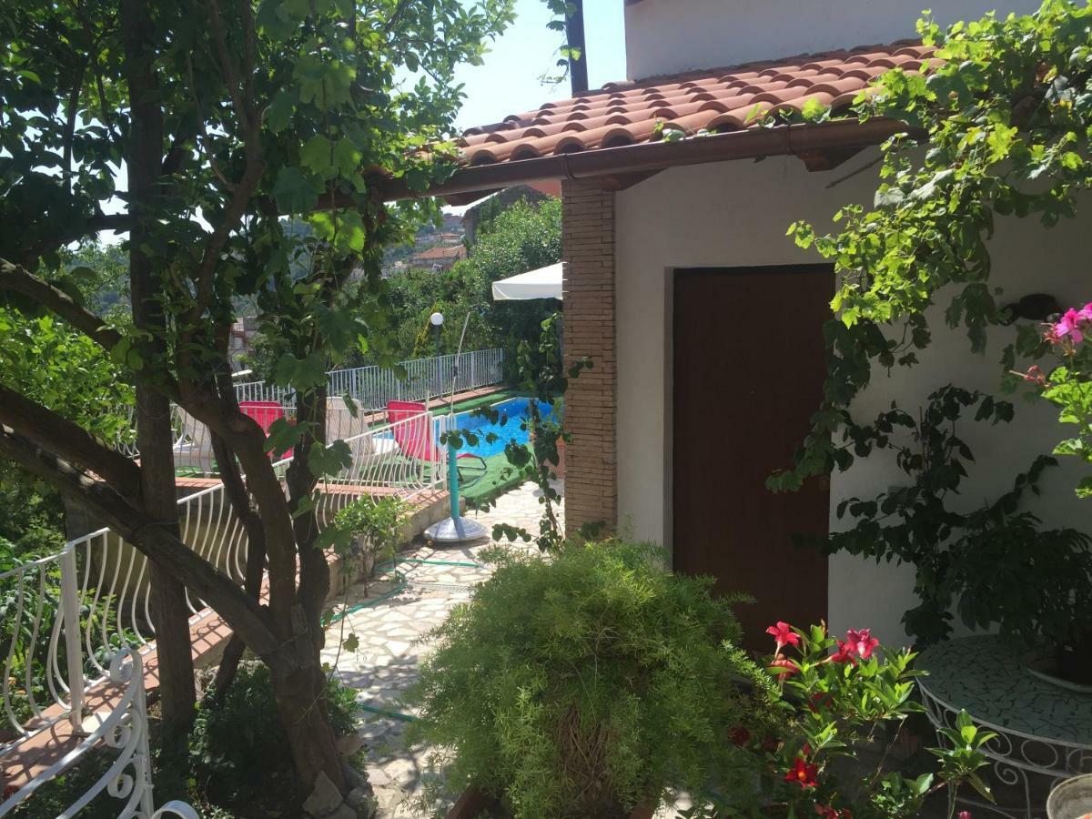 Villa Asia Holiday Home Sant'Agata sui due Golfi Eksteriør billede